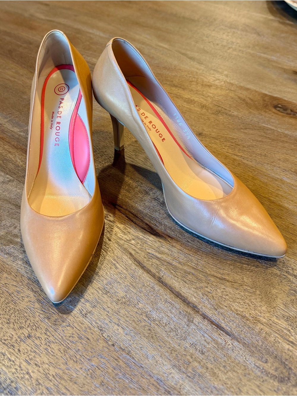 Pas de Rouge Nude Leather Pumps 37.5